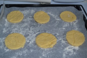 Cercles de pâte à beignets de 8 cm de diamètre