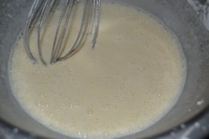 mélange lait bouilli / jaunes d’œufs...
