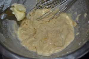 ajout du beurre à la crème pâtissière