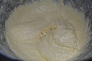 lait incorporer a la pâte à brioche