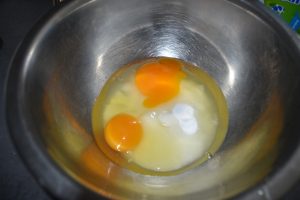 œufs et sucre semoule