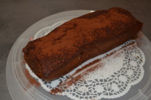 cake saupoudrer de cacao