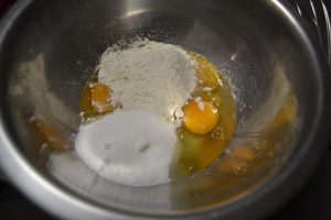 œufs, sucre et farine