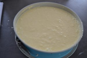 préparation verser sur la pâte dans le moule