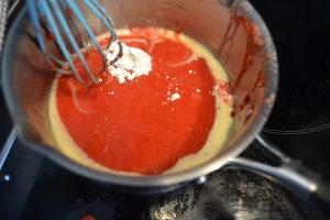 ajout de la purée de fraises et maïzena