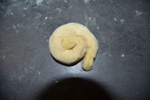 boudin de pâte roulé en escargot