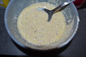 cuillère a soupe de pâte mélanger au beurre fondu