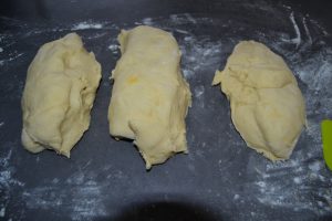 pâte couper en 3 pâtons 