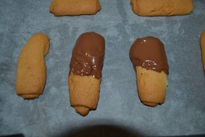 biscuits trempé dans le chocolat