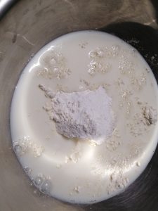 farine, levure et lait