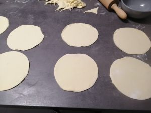 cercles découper dans la pâte