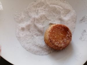 beignets roulés dans le sucre-vanille