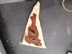 triangle garni de pâte à tartiner chocolat